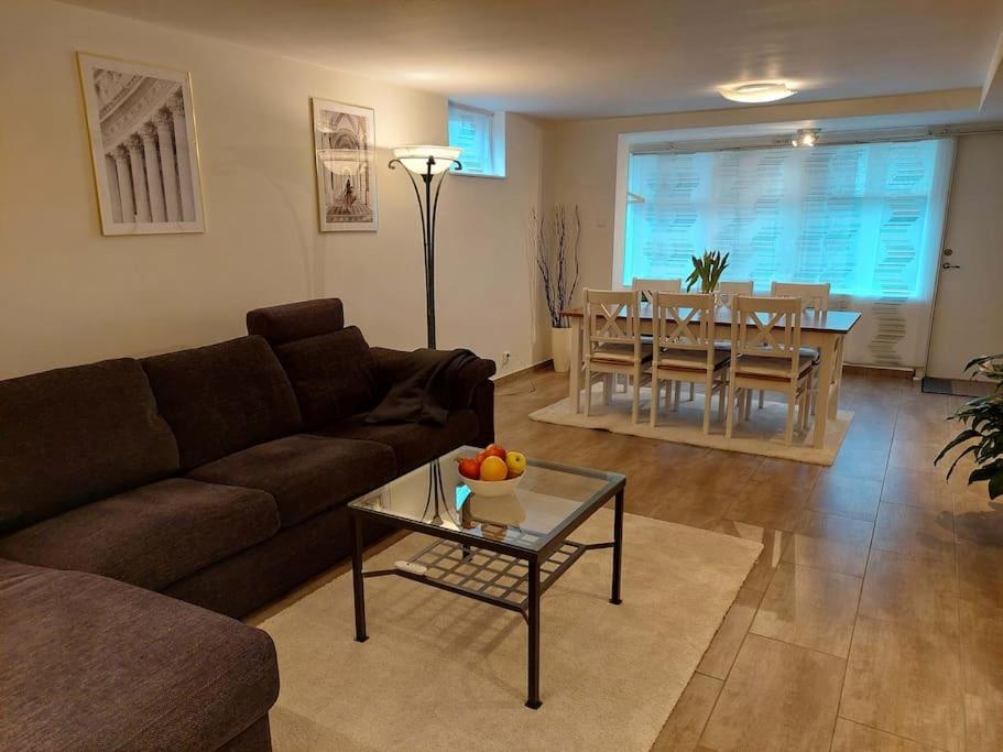 Laegenhet Pa Landet Naera Stan Apartment Jonsered Ngoại thất bức ảnh